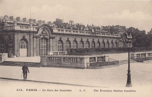 AP_213_-_PARIS_-_La_Gare_des_Invalides